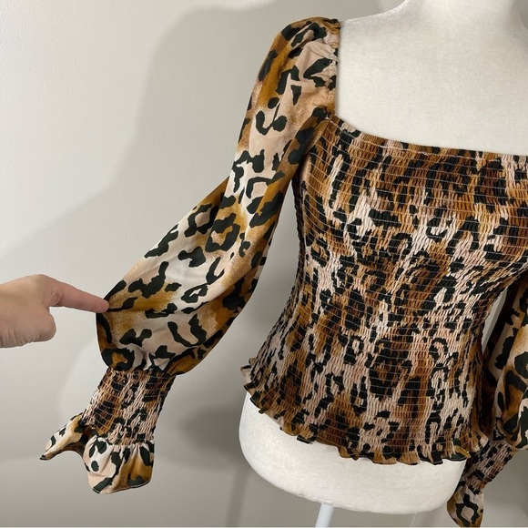 BUDDY LOVE Cassie Cheetah Print Square Neck Smocked Blouse - MEDIUM - Picture 3 of 10